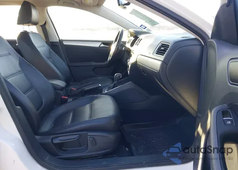 2013 Volkswagen Jetta 2.5L Se z USA, uszkodzony, nr VIN 3VWDP7AJ0DM408589